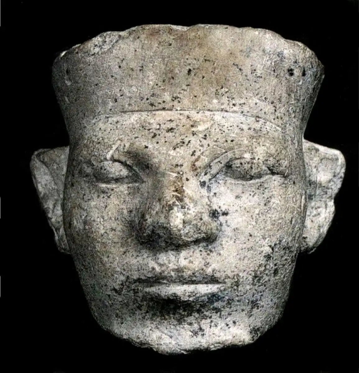 statue-king-narmer-first-egyptian-pharaoh