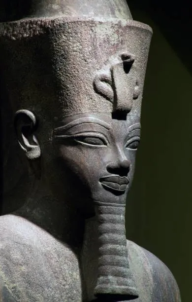 unspecified-statue-of-amenhotep-iii-egyptian-civilisation-new-kingdom-dynasty-xvii-detail-of